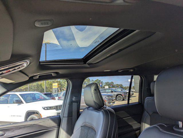 new 2025 Jeep Grand Cherokee L car, priced at $45,935