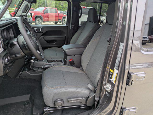 new 2025 Jeep Gladiator car, priced at $45,740