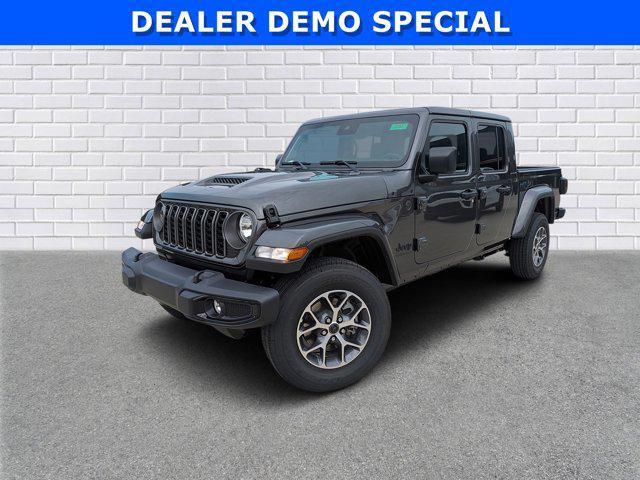 new 2025 Jeep Gladiator car, priced at $45,740