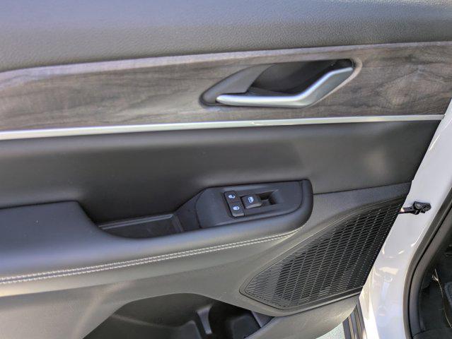 used 2024 Jeep Grand Cherokee car, priced at $32,990