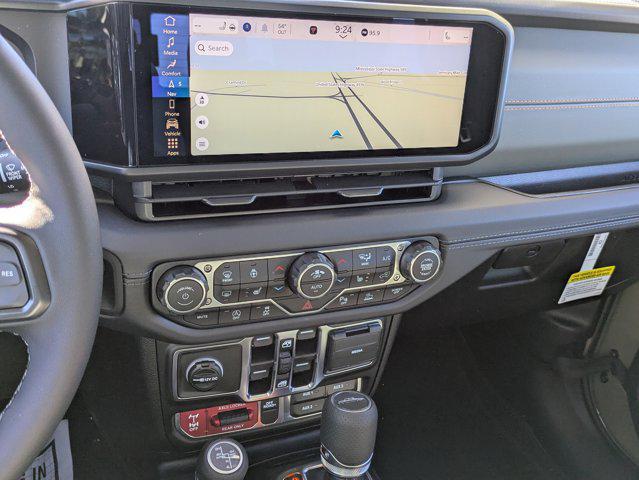 new 2025 Jeep Gladiator car, priced at $61,555