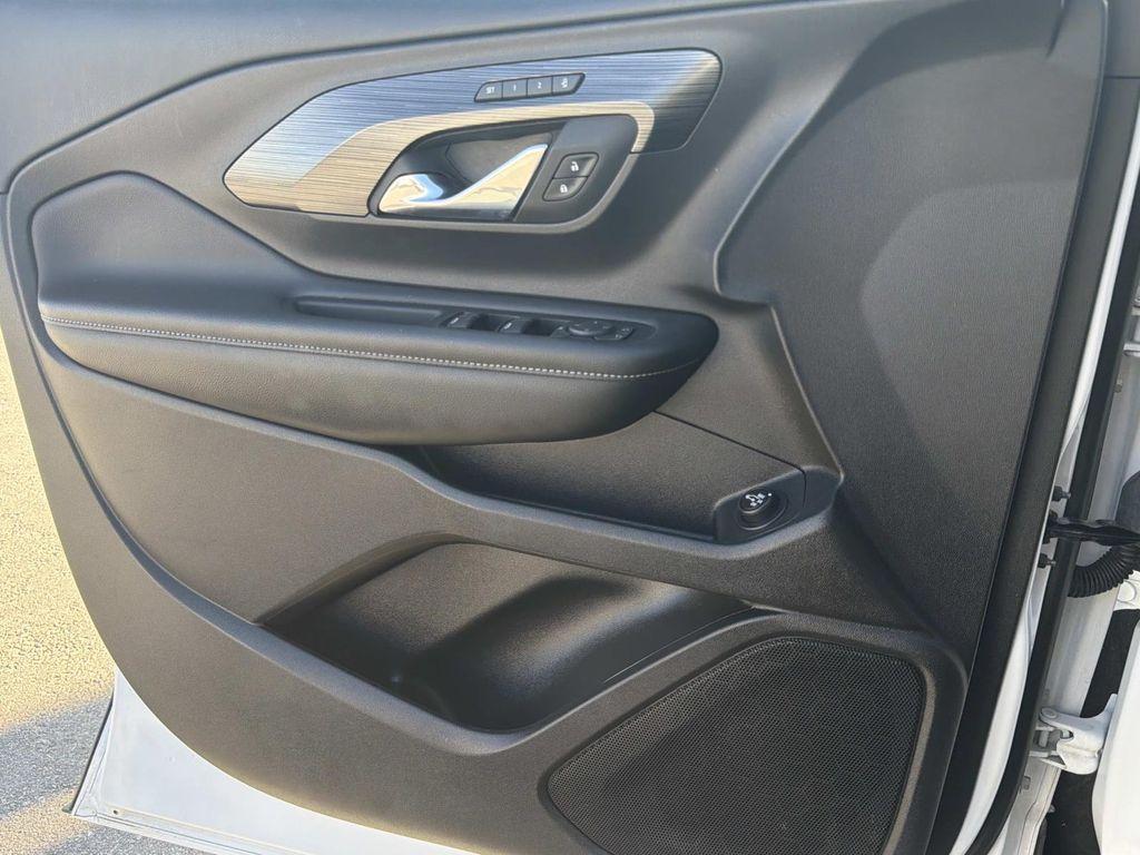 used 2024 GMC Terrain car, priced at $20,995