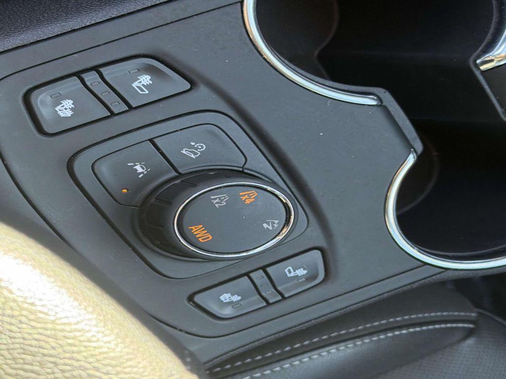 used 2024 GMC Terrain car, priced at $20,995