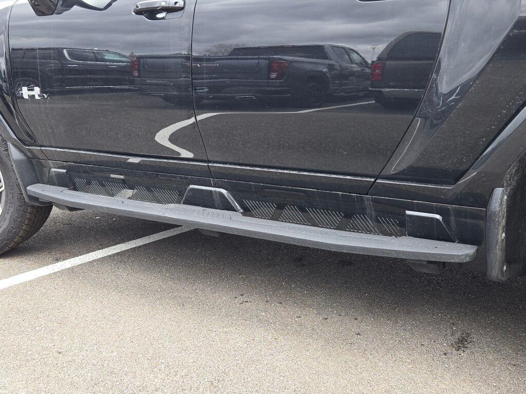 new 2025 GMC HUMMER EV Pickup car, priced at $104,135