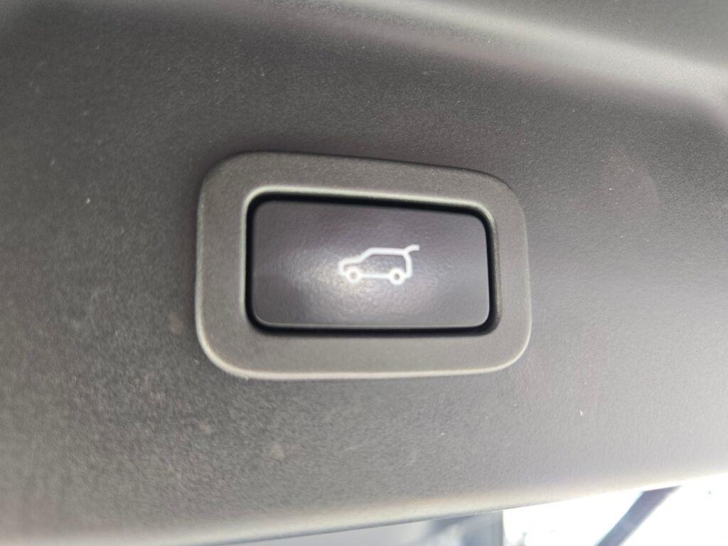 used 2018 Land Rover Range Rover car, priced at $27,607