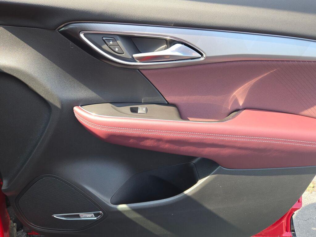 new 2025 Buick Envision car, priced at $40,735