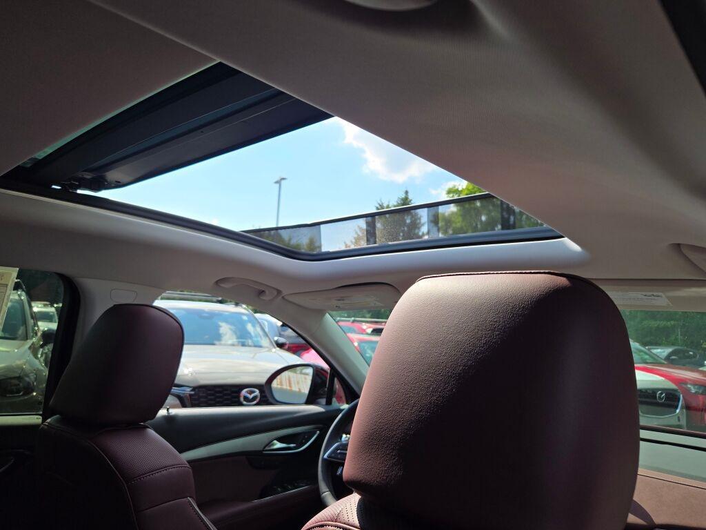 new 2025 Buick Envision car, priced at $40,735