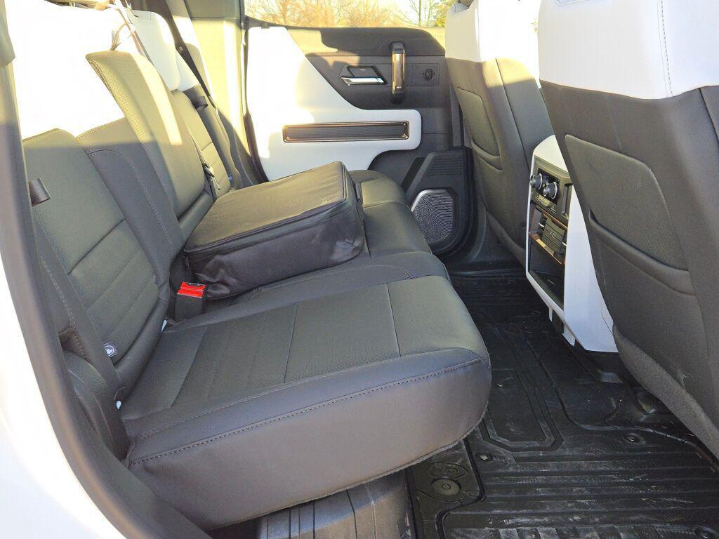 new 2025 GMC HUMMER EV Pickup car, priced at $103,640