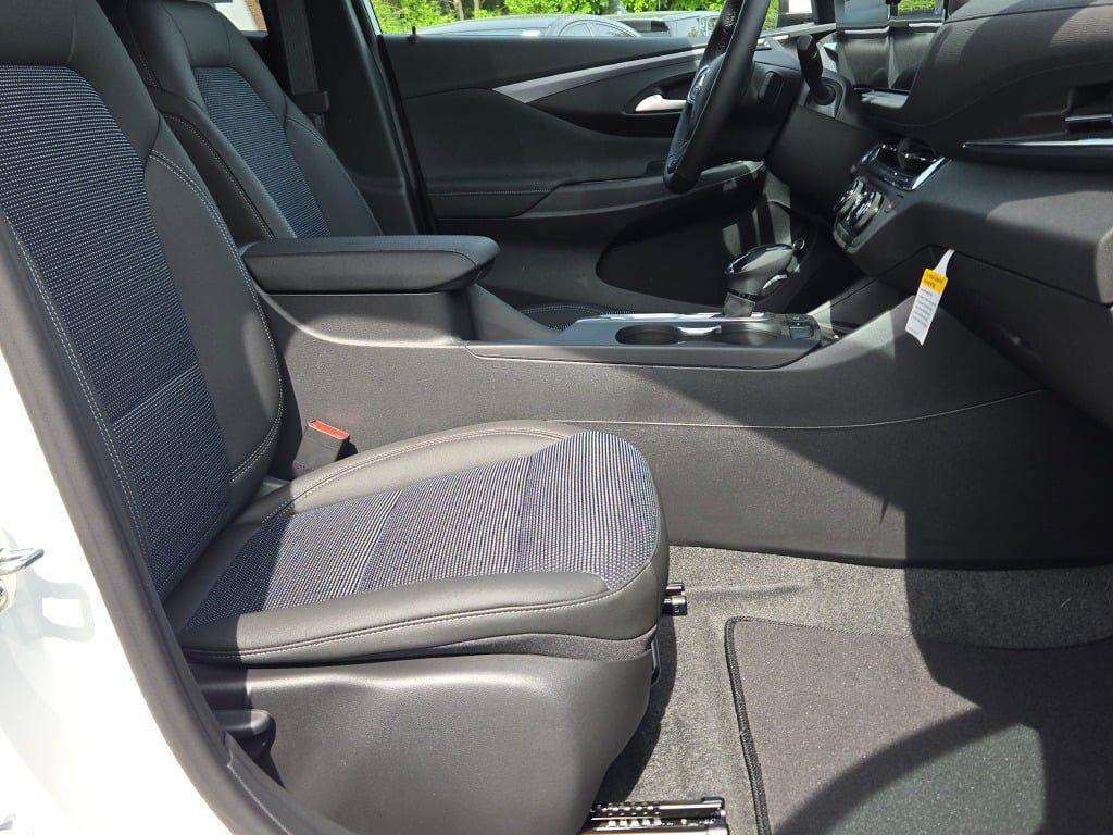 new 2026 Buick Envista car, priced at $29,556