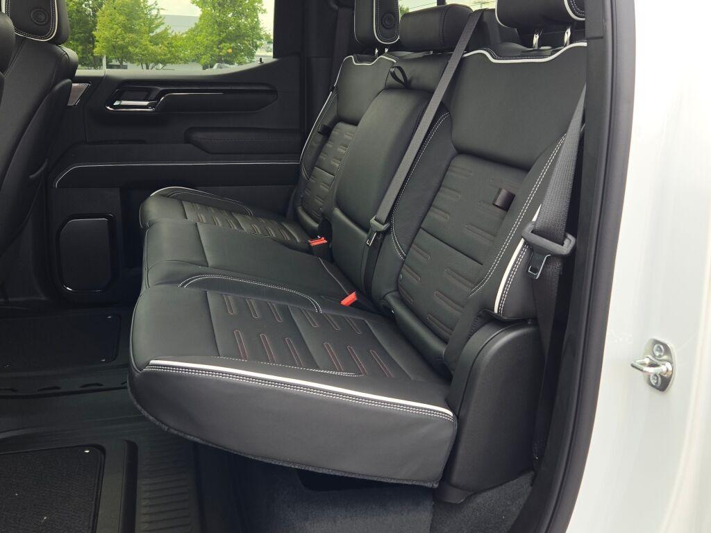 new 2025 GMC Sierra 1500 car, priced at $72,589