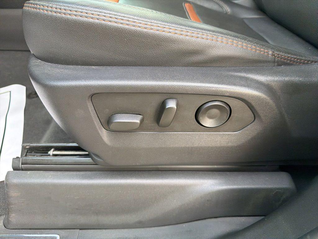 used 2023 GMC Sierra 1500 car, priced at $49,987