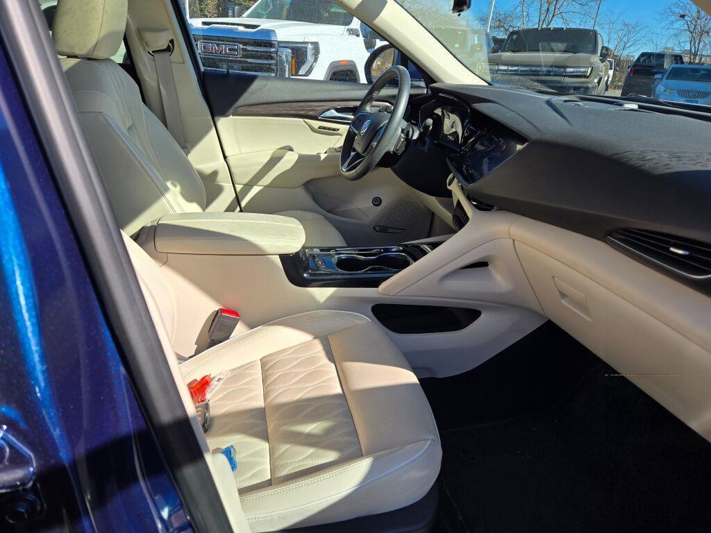 used 2023 Buick Envision car, priced at $30,295