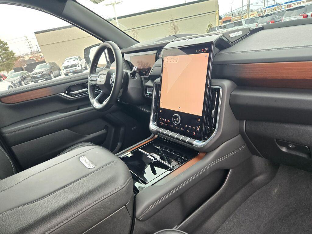 used 2025 GMC Yukon car, priced at $68,295