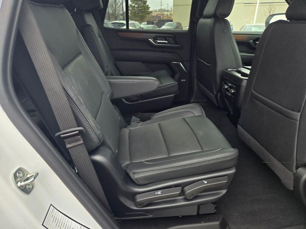 used 2025 GMC Yukon car, priced at $68,295