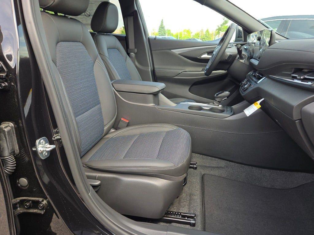 new 2026 Buick Envista car, priced at $27,397
