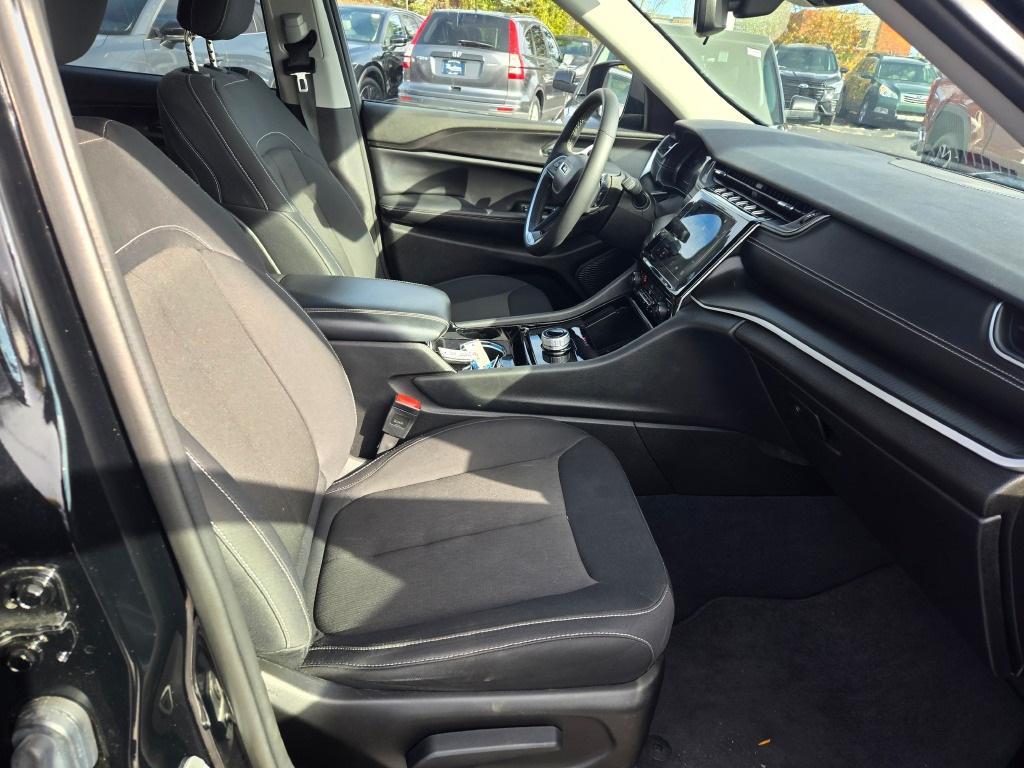 used 2023 Jeep Grand Cherokee car, priced at $27,499