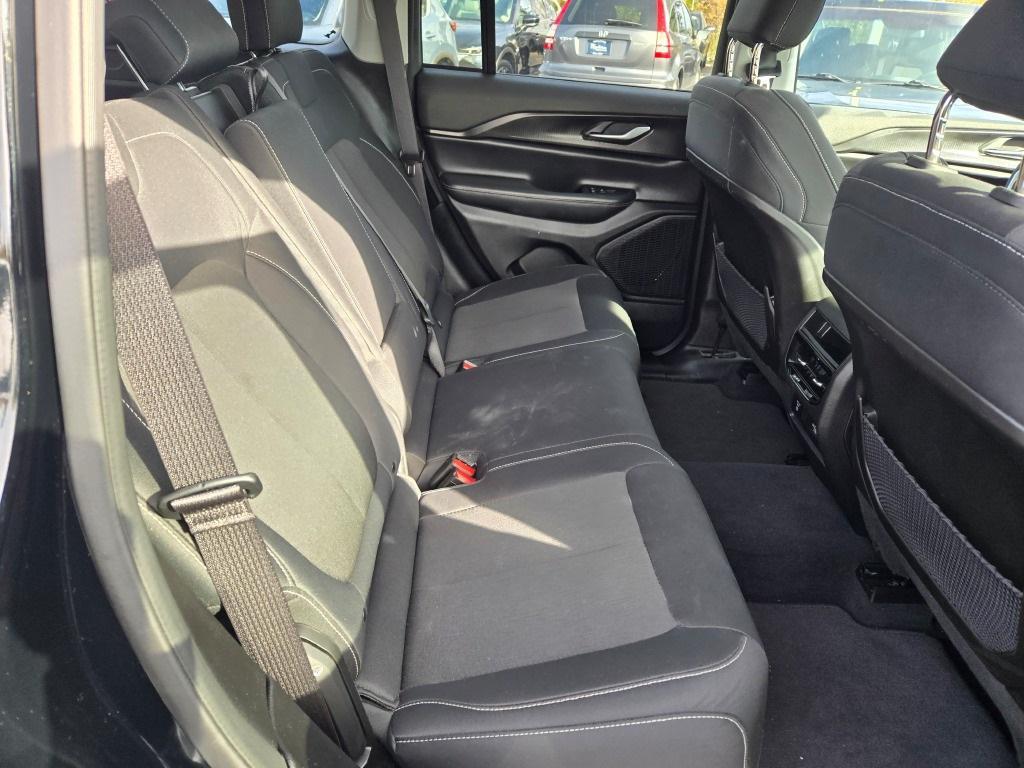 used 2023 Jeep Grand Cherokee car, priced at $27,499