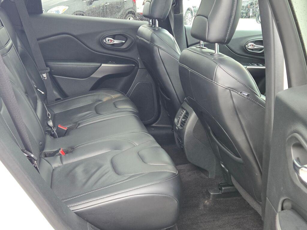 used 2019 Jeep Cherokee car, priced at $14,415