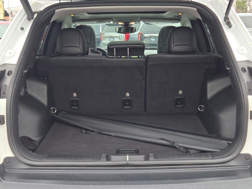 used 2019 Jeep Cherokee car, priced at $14,415