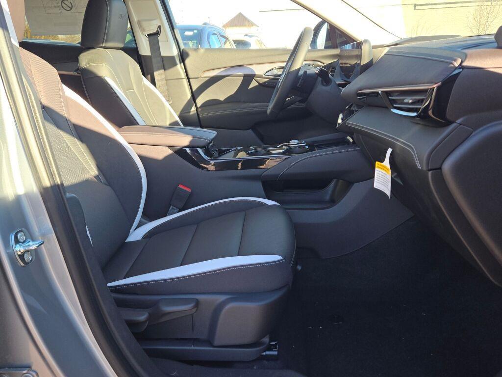 new 2025 Buick Envision car, priced at $37,890