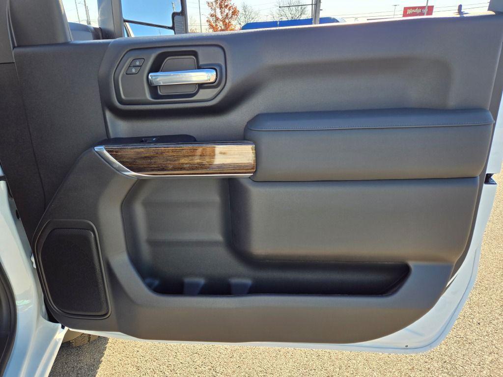 new 2026 GMC Sierra 2500 car, priced at $54,620