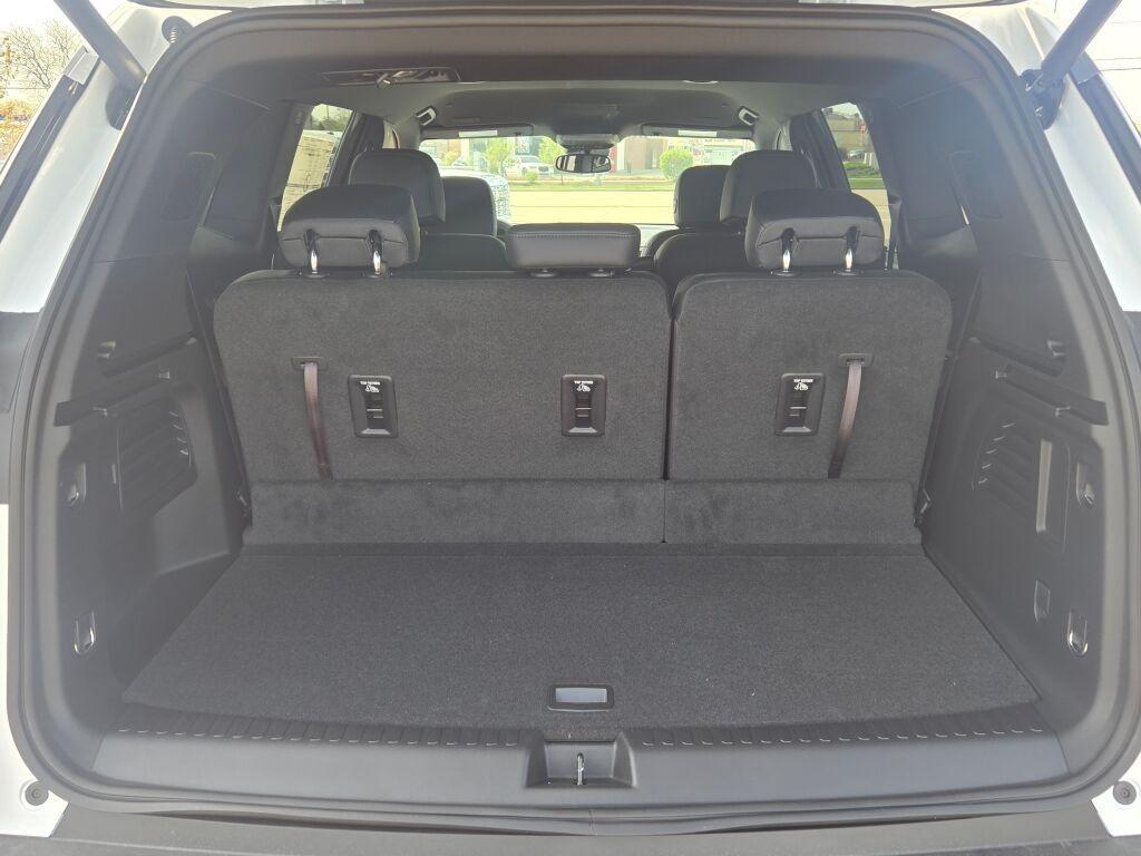 new 2025 GMC Acadia car, priced at $40,930