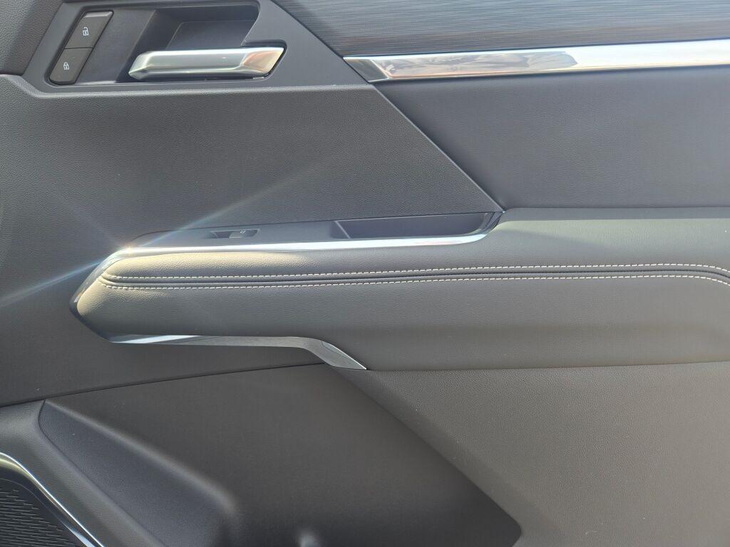 new 2025 GMC Acadia car, priced at $40,930