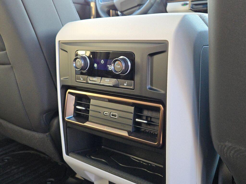 new 2025 GMC HUMMER EV Pickup car, priced at $104,052
