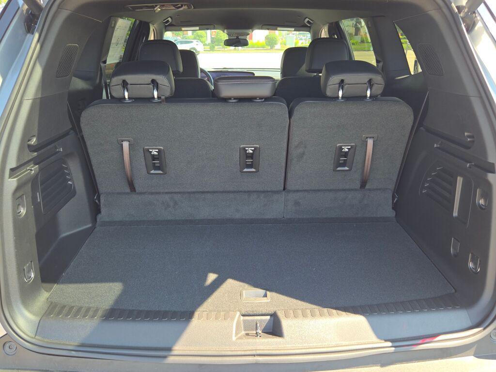 new 2025 Buick Enclave car, priced at $39,840