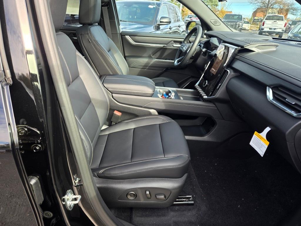 new 2026 GMC Acadia car, priced at $49,025