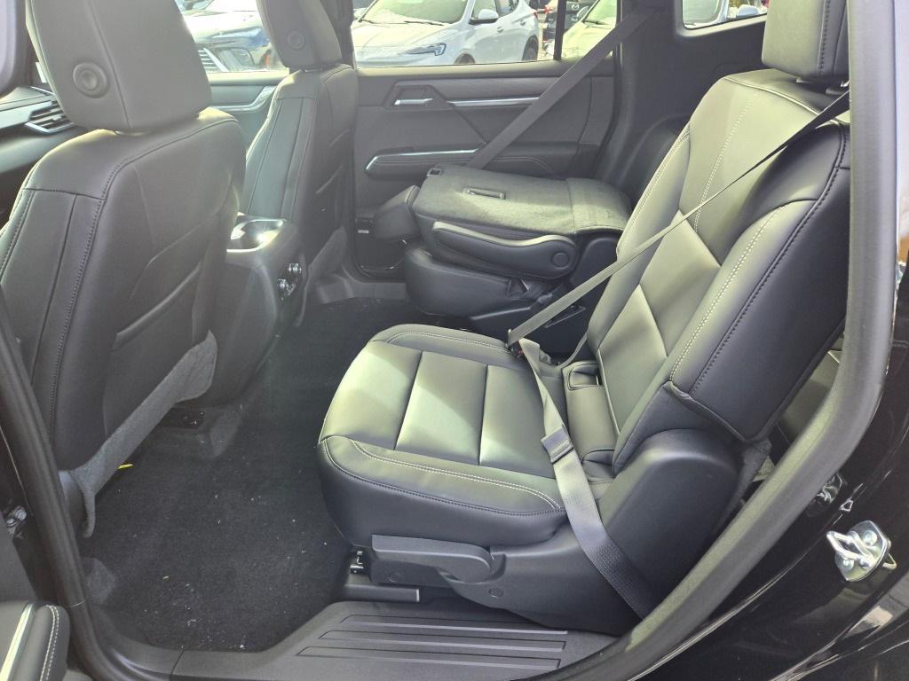 new 2026 GMC Acadia car, priced at $49,025