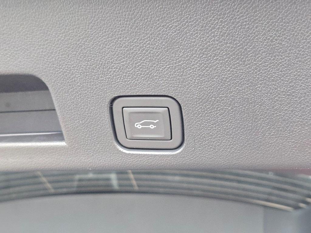 new 2026 GMC Acadia car, priced at $49,175