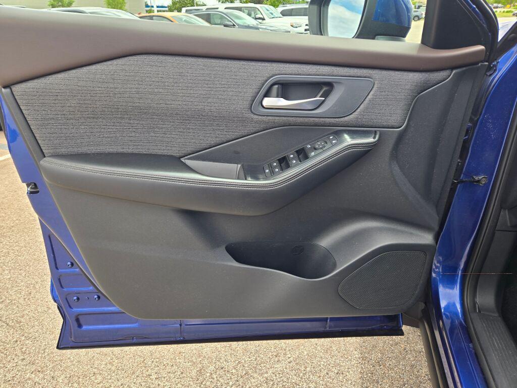 used 2021 Nissan Rogue car, priced at $22,407