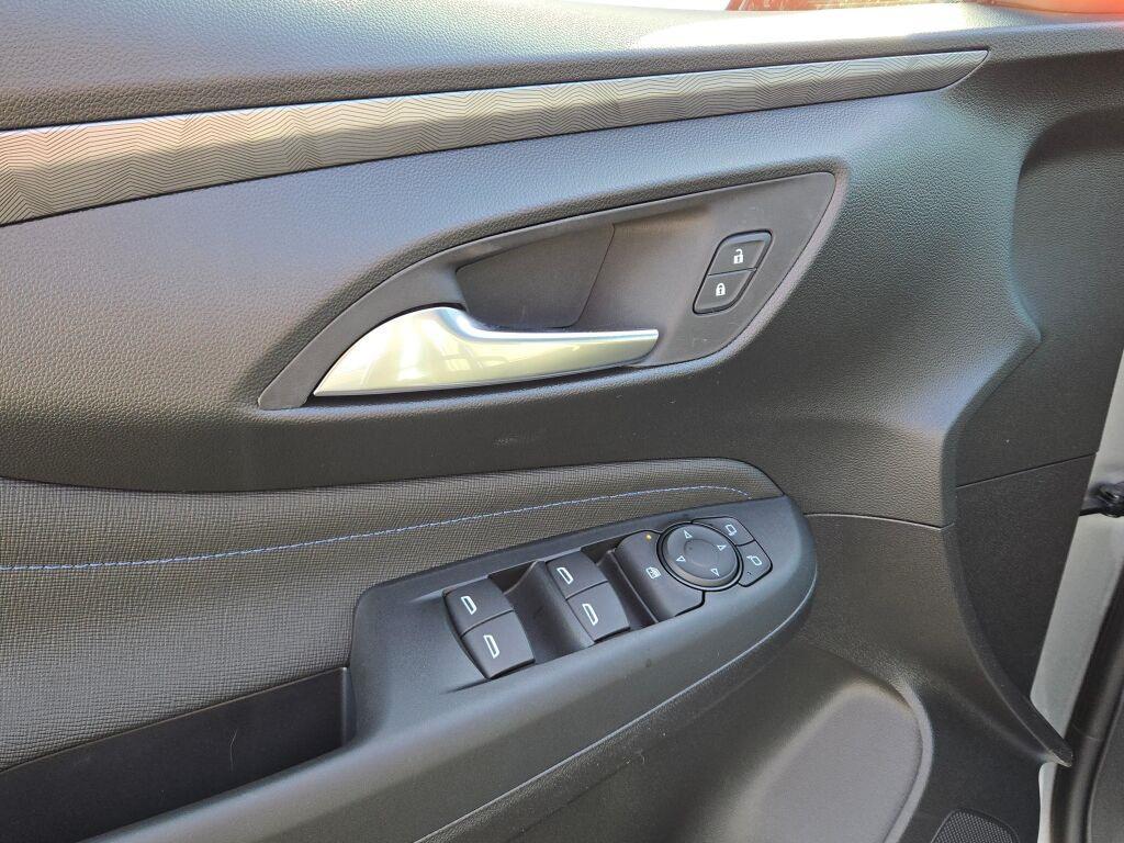 new 2026 Buick Envista car, priced at $28,480