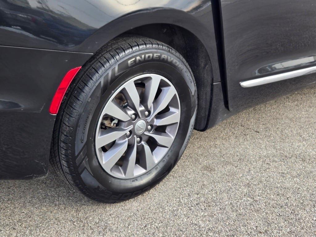 used 2019 Chrysler Pacifica car, priced at $17,845