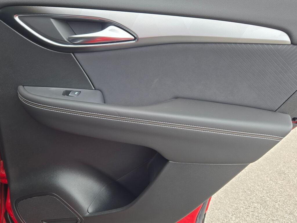 new 2025 Buick Envision car, priced at $37,240