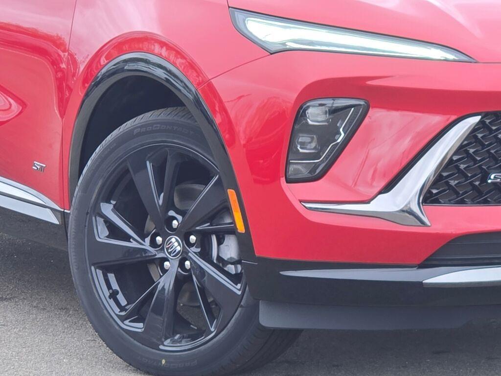 new 2025 Buick Envision car, priced at $39,240