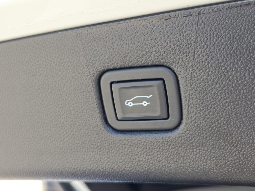 used 2023 Chevrolet Blazer car, priced at $25,014