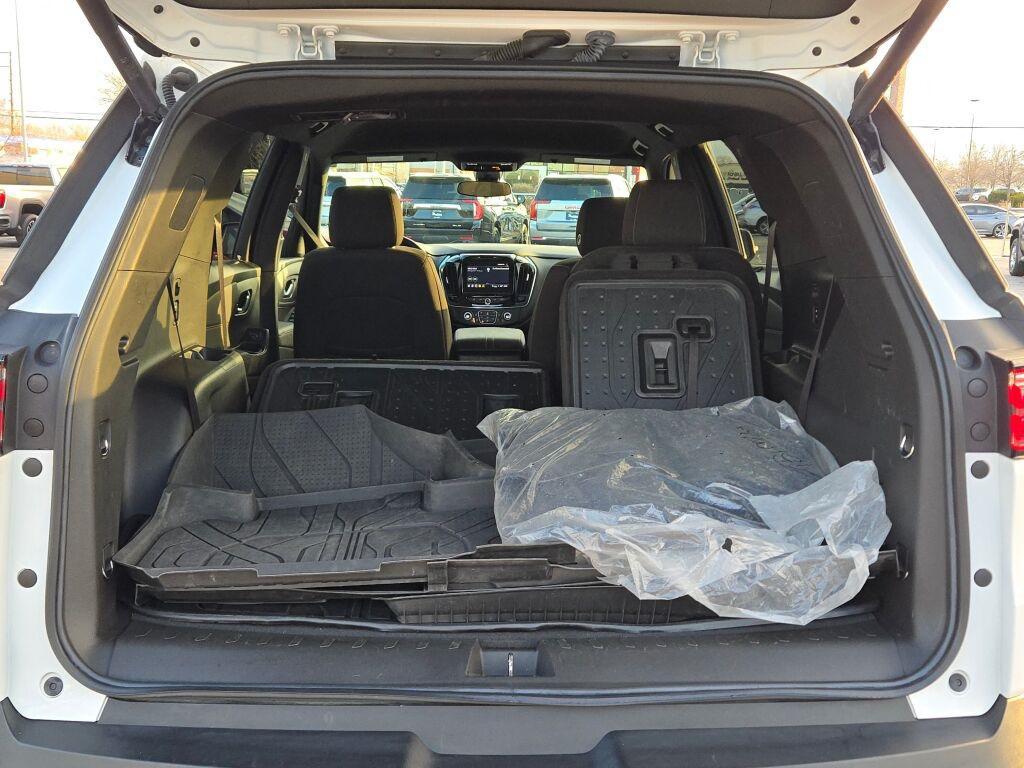 used 2022 Chevrolet Traverse car, priced at $23,493