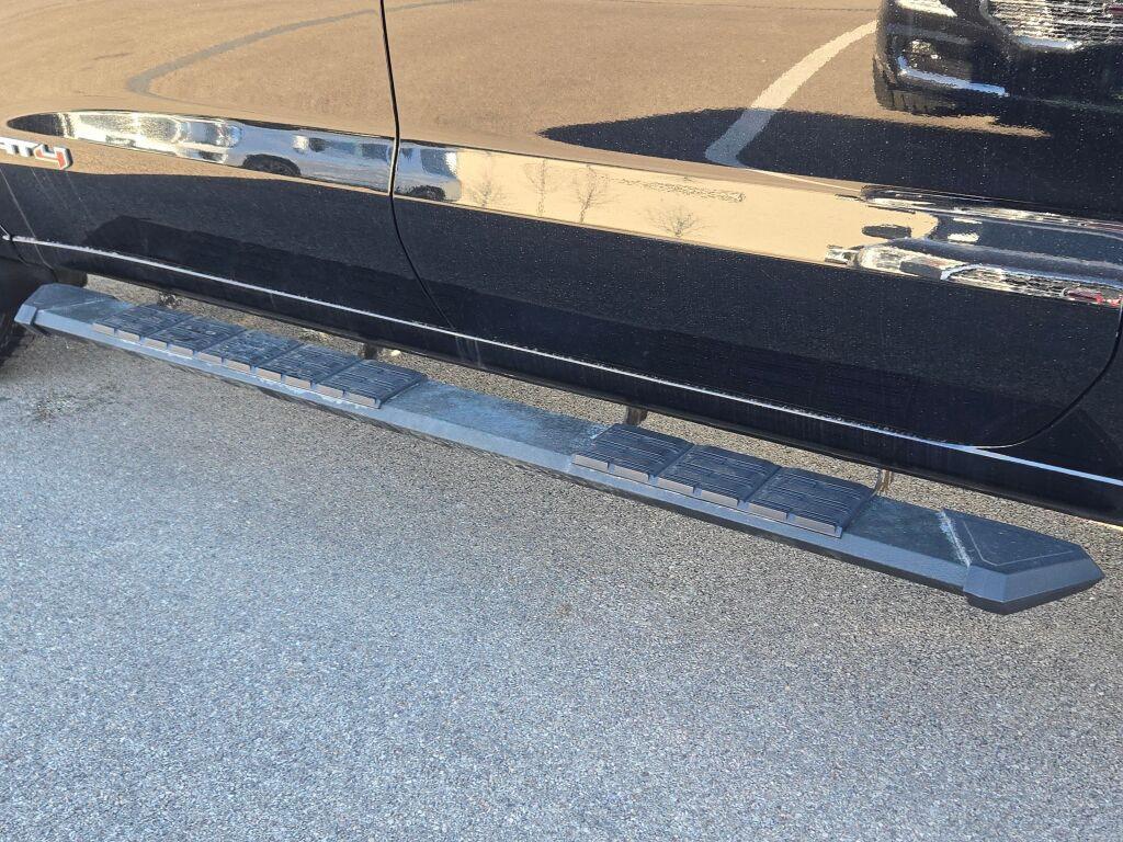 used 2021 GMC Sierra 1500 car, priced at $42,795