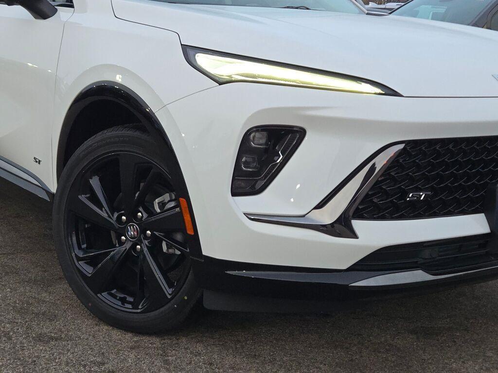 new 2025 Buick Envision car, priced at $37,395