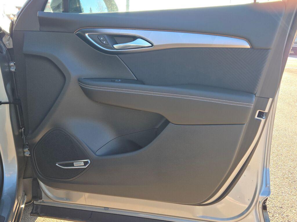 new 2025 Buick Envision car, priced at $36,890