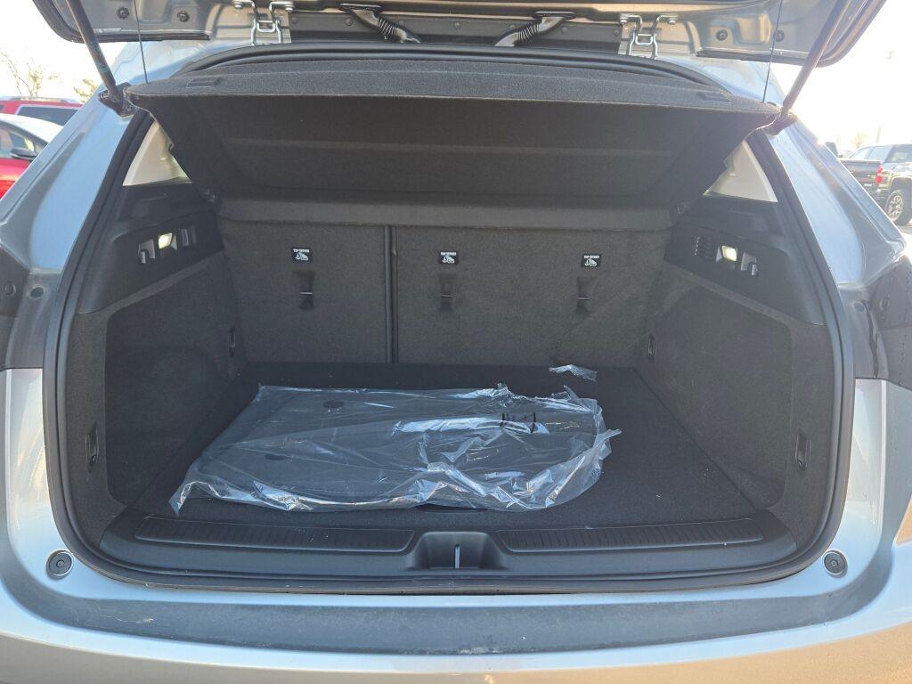 new 2025 Buick Envision car, priced at $38,890