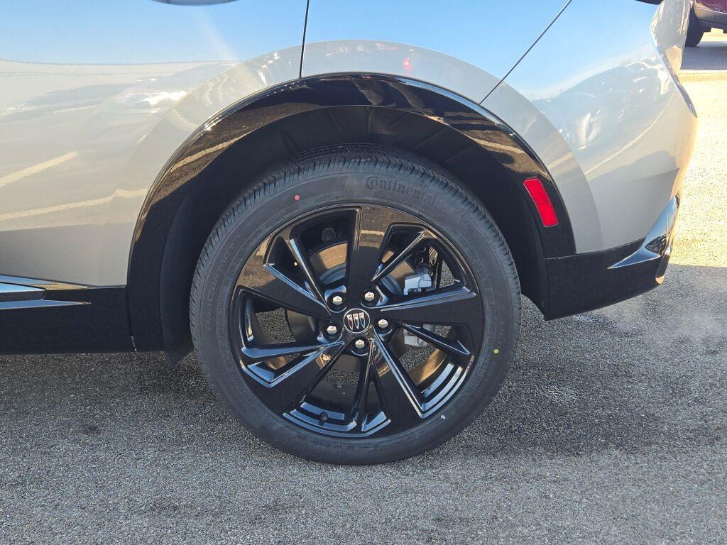 new 2025 Buick Envision car, priced at $38,890