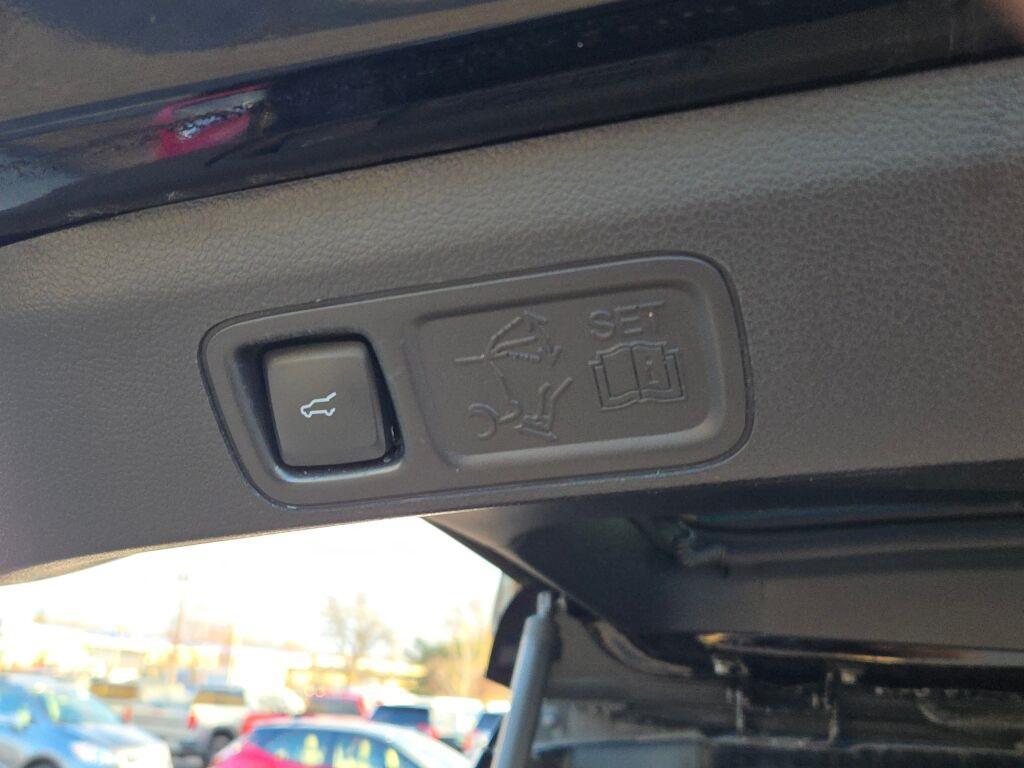 used 2018 Ford Expedition car, priced at $22,295