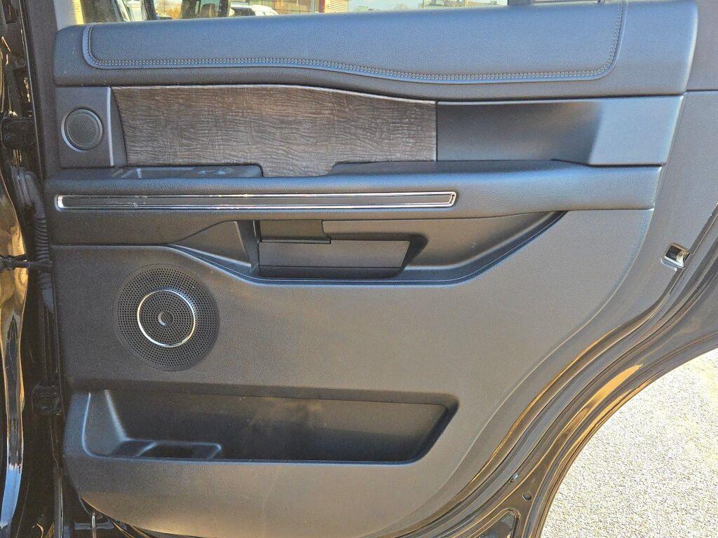 used 2018 Ford Expedition car, priced at $22,295