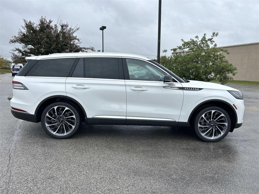 new 2026 Lincoln Aviator car, priced at $77,000