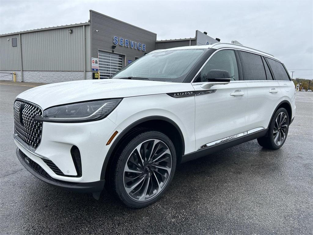 new 2026 Lincoln Aviator car, priced at $77,000
