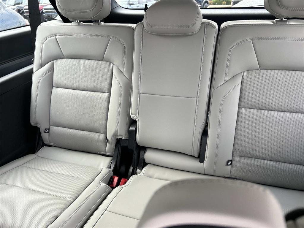 new 2026 Lincoln Navigator car, priced at $96,000