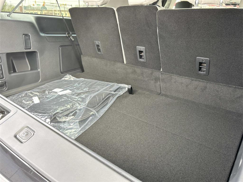 new 2026 Lincoln Navigator car, priced at $96,000